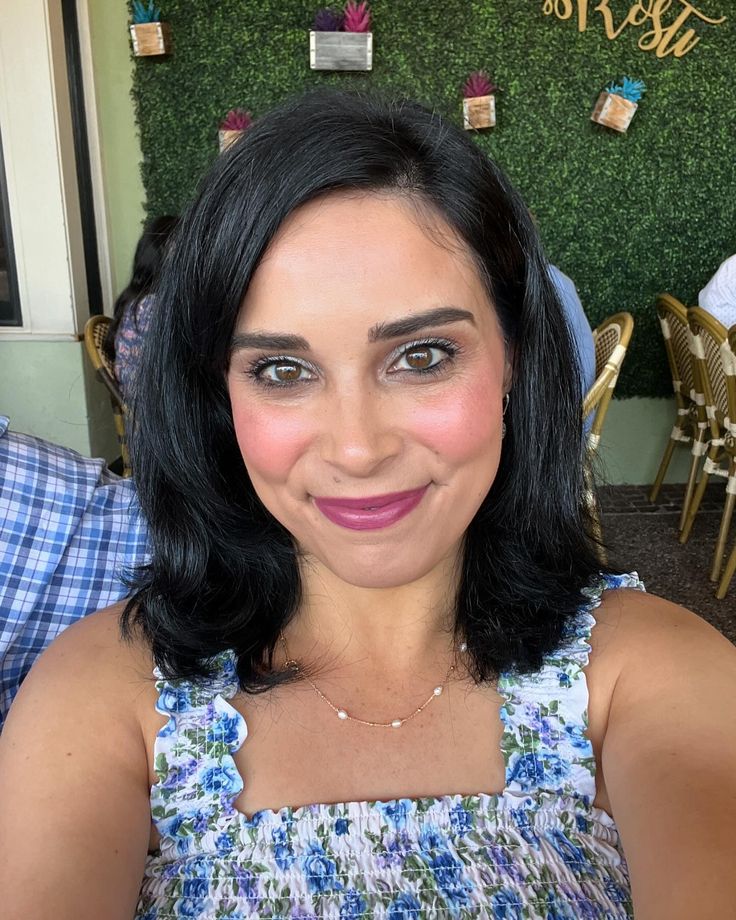 <em> </em>— Laura S