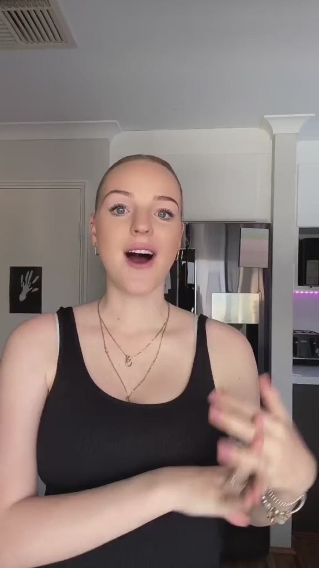 Nurtura™ Portable Effortless Bottle Brush video